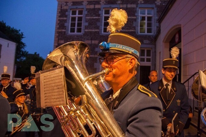 Pictures 2016 Thursday